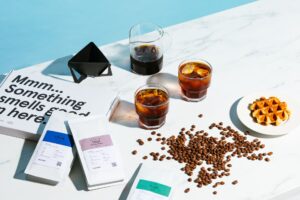 コーヒーライフと価値共創 (2)：生活者を中心にした新しいビジネスの仕組み - 張 婧 / 村松 潤一